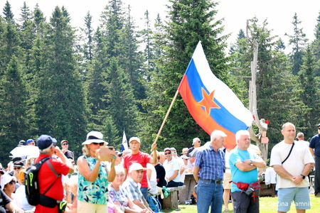 18-Spominska slovesnost na Menini planini (4)